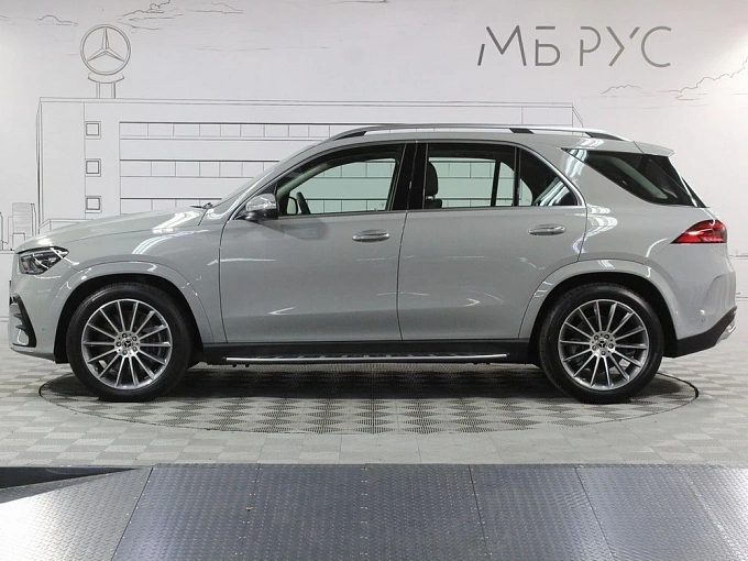 Mercedes-Benz GLE 2025 450 3.0 AT 4Matic (381 л.с.) фото 3