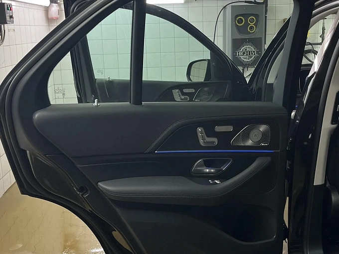 Mercedes-Benz GLE Черный Non metallic фото 16