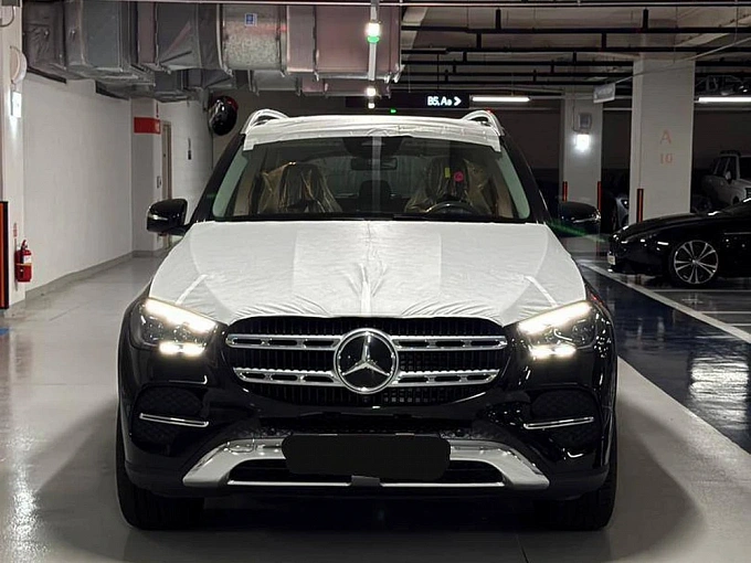 Mercedes-Benz GLE Черный Non metallic фото 2