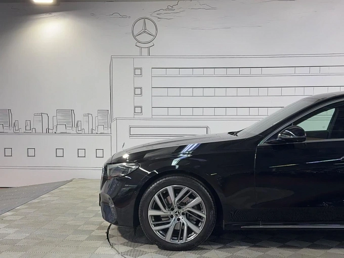 Mercedes-Benz E-Класс Черный Non metallic фото 13