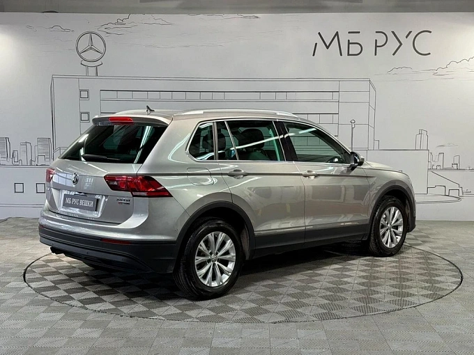 Volkswagen Tiguan 2017 2.0 AMT 4WD (180 л.с.) фото 7