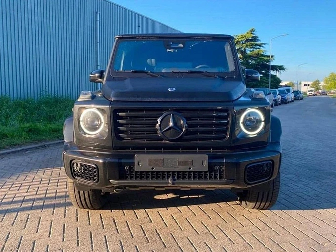 Mercedes-Benz G-Класс Черный Non metallic фото 2