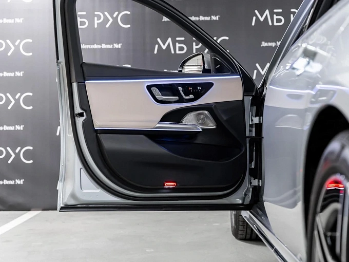 Mercedes-Benz E-Класс Серый Non metallic фото 12