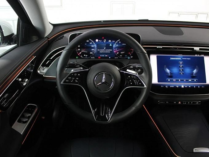 Mercedes-Benz E-Класс Белый Non metallic фото 19