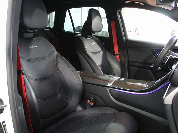 Mercedes-Benz GLC AMG 2024 2.0 AT 4WD (421 л.с.) фото 13