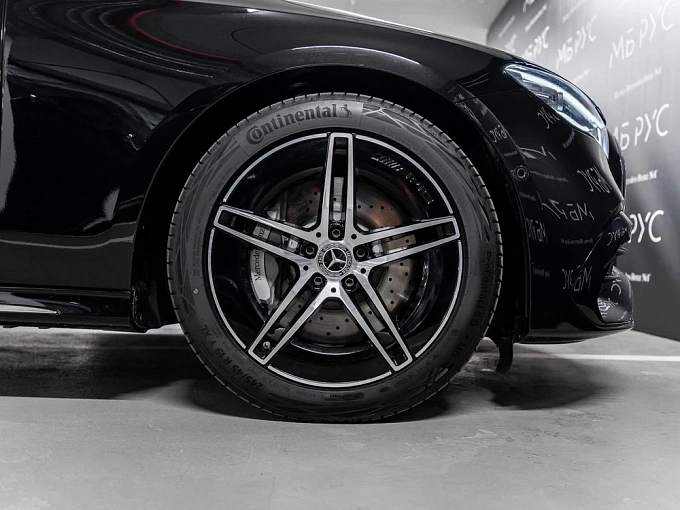 Mercedes-Benz E-Класс Черный Non metallic фото 13