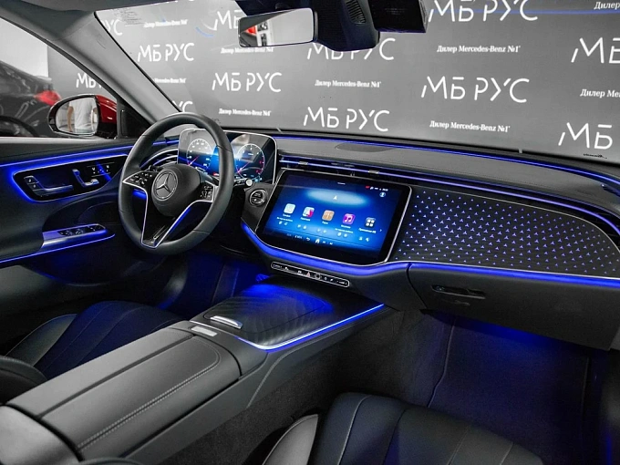 Mercedes-Benz E-Класс Красный Non metallic фото 8
