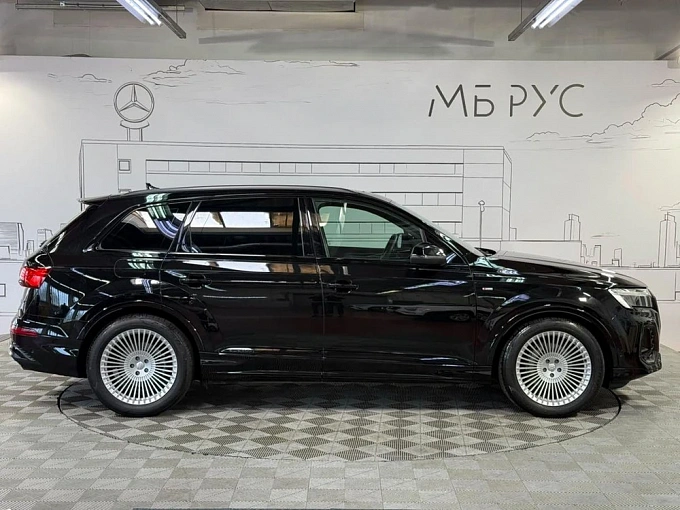 Audi Q7 2024 2.0 AT 4WD (252 л.с.) фото 7