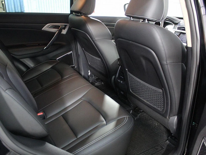 Geely Atlas 2019 2.4 AT (149 л.с.) фото 13