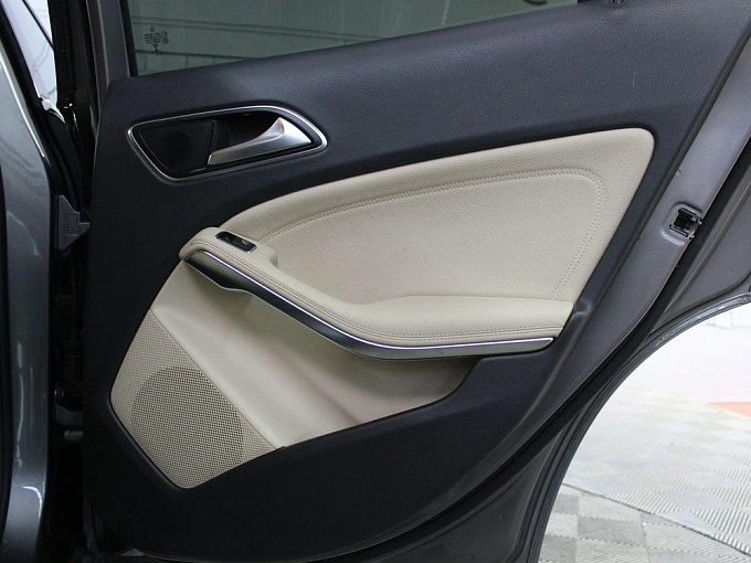 Mercedes-Benz GLA 2014 250 2.0 AMT 4Matic (211 л.с.) фото 29