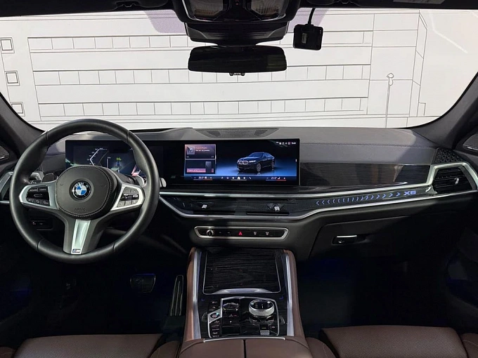 BMW X6 2023 3.0 AT 4WD (381 л.с.) фото 14