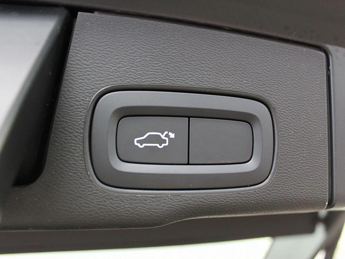 Volvo XC60 2025 2.0 AT 4WD (250 л.с.) фото 27