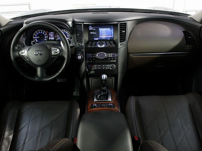 Infiniti QX70 2016 3.7 AT 4WD (333 л.с.) фото 9