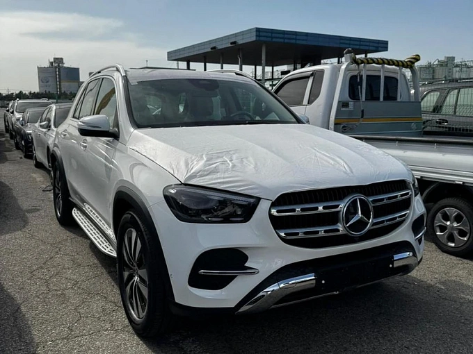 Mercedes-Benz GLE Белый Non metallic фото 1