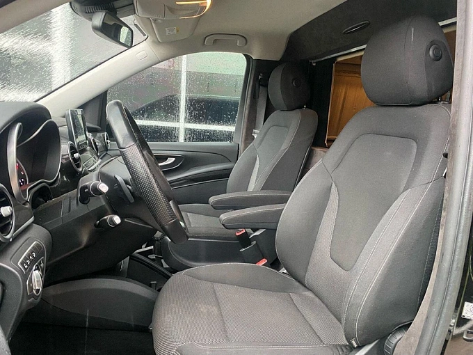 Mercedes-Benz V-Класс 2015 250 2.1d AT 4Matic Extra Long (190 л.с.) фото 6