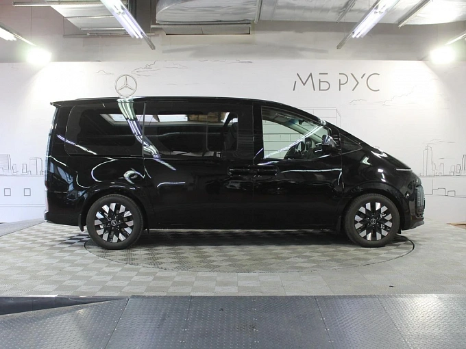 Hyundai Staria Черный Non metallic фото 7