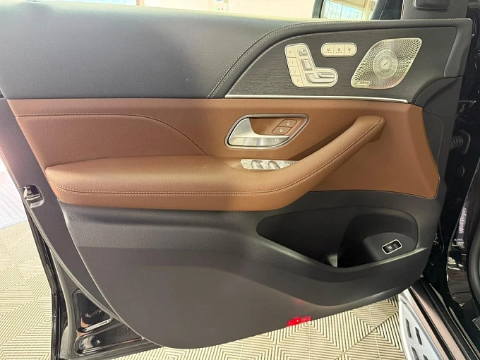 Mercedes-Benz GLE Черный Non metallic фото 24