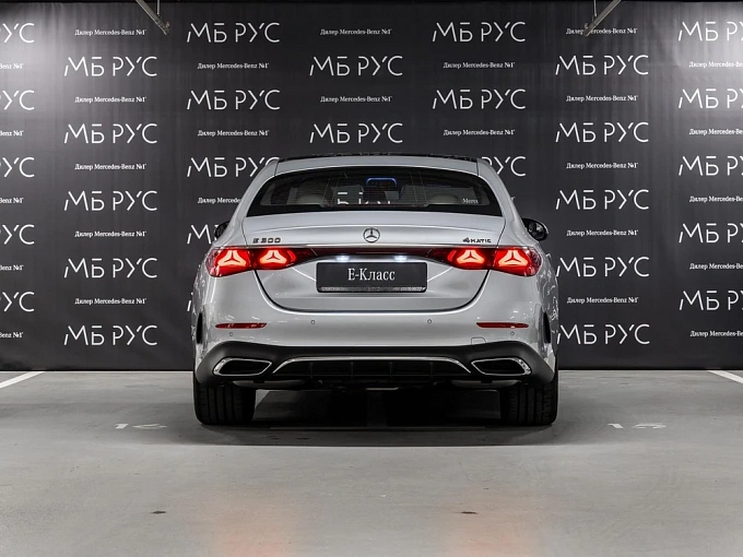 Mercedes-Benz E-Класс Серый Non metallic фото 4