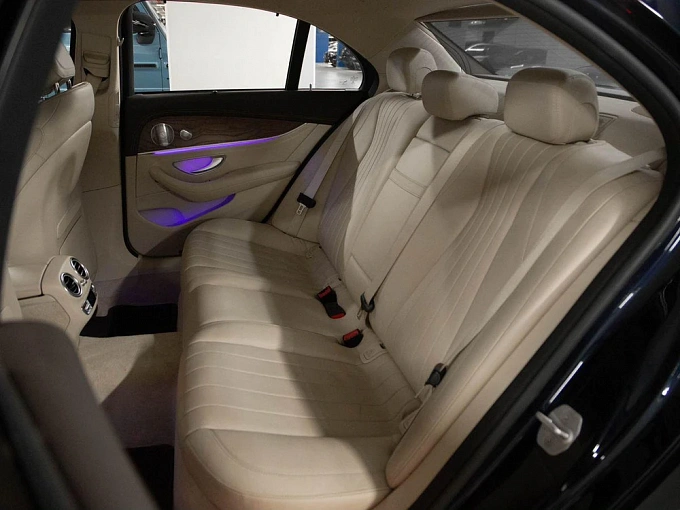 Mercedes-Benz E-Класс 2016 220 2.0d AT 4Matic (194 л.с.) фото 9