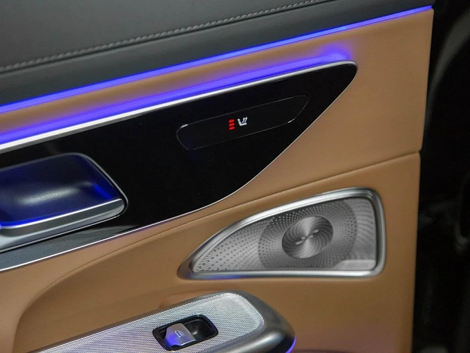 Mercedes-Benz E-Класс Черный Non metallic фото 26