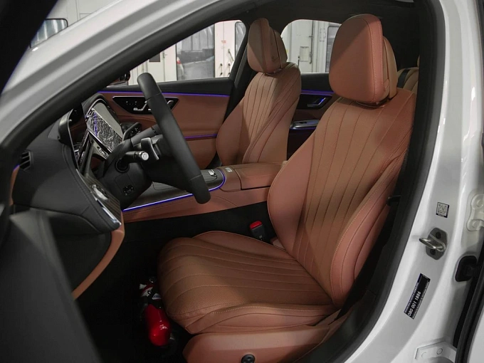 Mercedes-Benz E-Класс Белый Non metallic фото 13