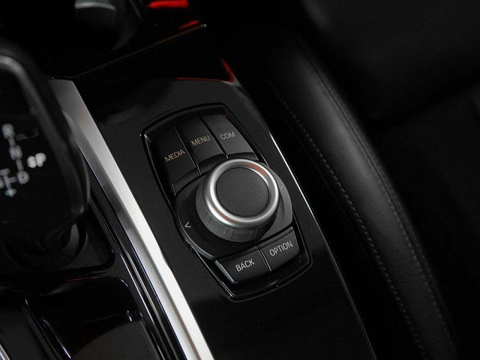 BMW X4 2019 2.0 AT 4WD (184 л.с.) фото 23