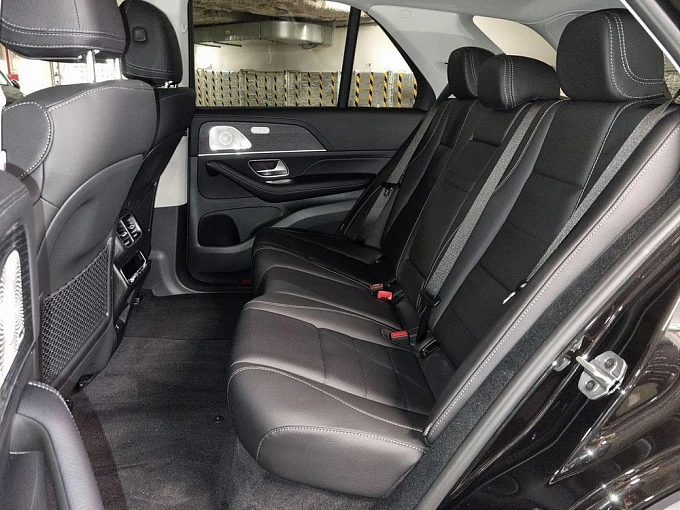 Mercedes-Benz GLE Черный Non metallic фото 3