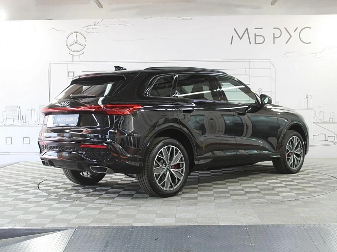 Audi Q5 Черный Non metallic фото 6