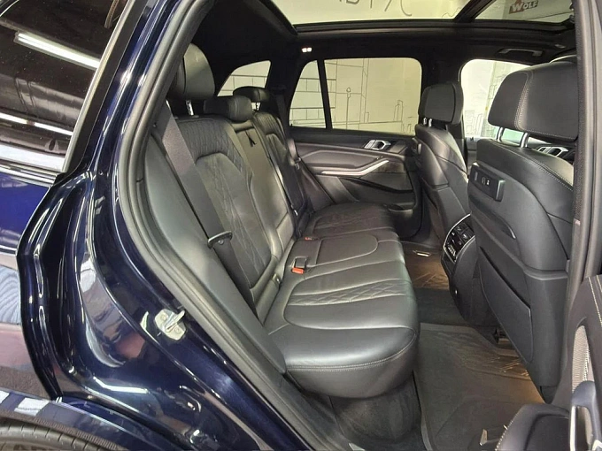 BMW X5 2020 3.0d AT 4WD (400 л.с.) фото 22