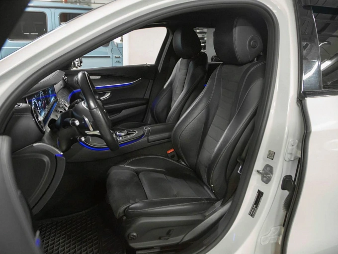 Mercedes-Benz E-Класс 2017 200 2.0 AT 4Matic (184 л.с.) фото 8