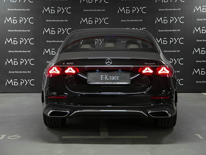 Mercedes-Benz E-Класс Черный Non metallic фото 4
