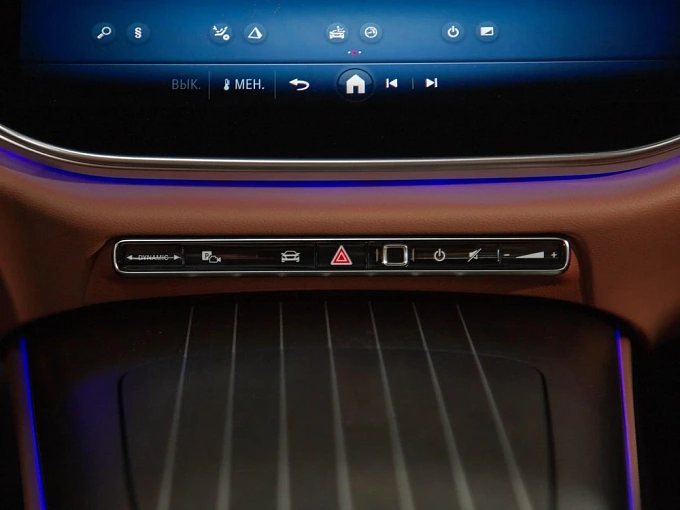 Mercedes-Benz E-Класс Белый Non metallic фото 31