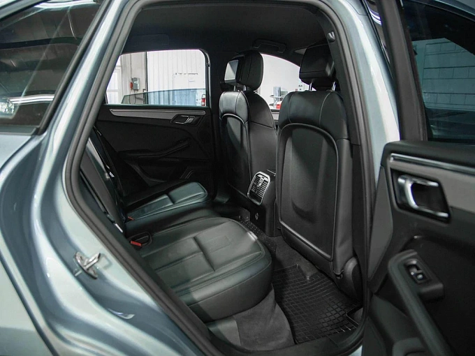 Porsche Macan 2020 2.0 AMT 4WD (252 л.с.) фото 16