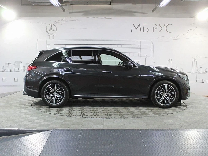 Mercedes-Benz GLC AMG 2024 2.0 AT 4WD (421 л.с.) фото 7