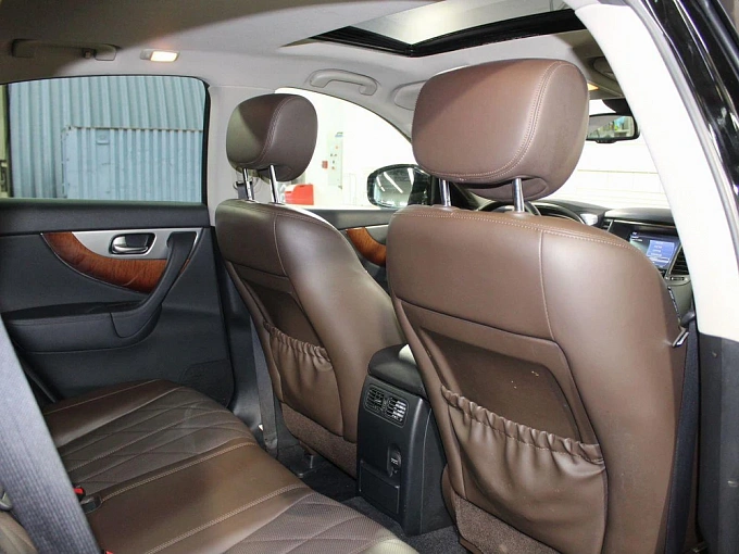 Infiniti QX70 2016 3.7 AT 4WD (333 л.с.) фото 15