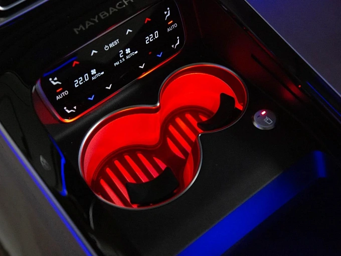 Mercedes-Benz Maybach S-Класс Черный Non metallic фото 39