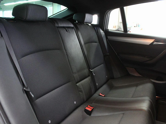 BMW X4 2018 2.0d AT 4WD (190 л.с.) фото 17