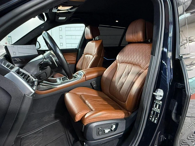 BMW X7 2022 4.4 AT 4WD (530 л.с.) фото 14