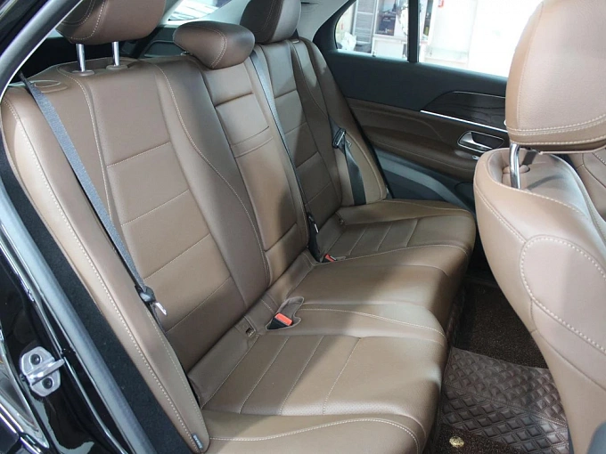 Mercedes-Benz GLE Черный Non metallic фото 8