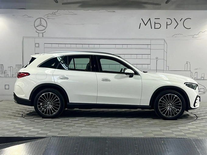 Mercedes-Benz GLC Белый Non metallic фото 7