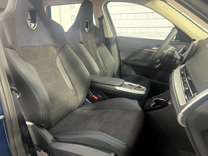 BMW X1 Синий Non metallic фото 12