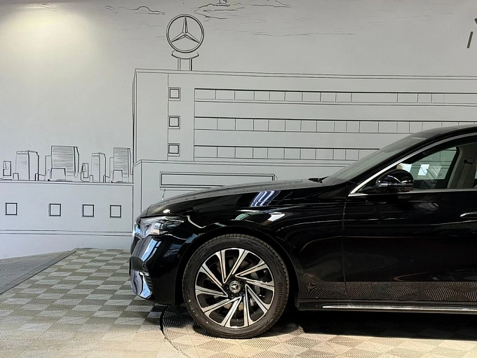 Mercedes-Benz E-Класс Черный Non metallic фото 22