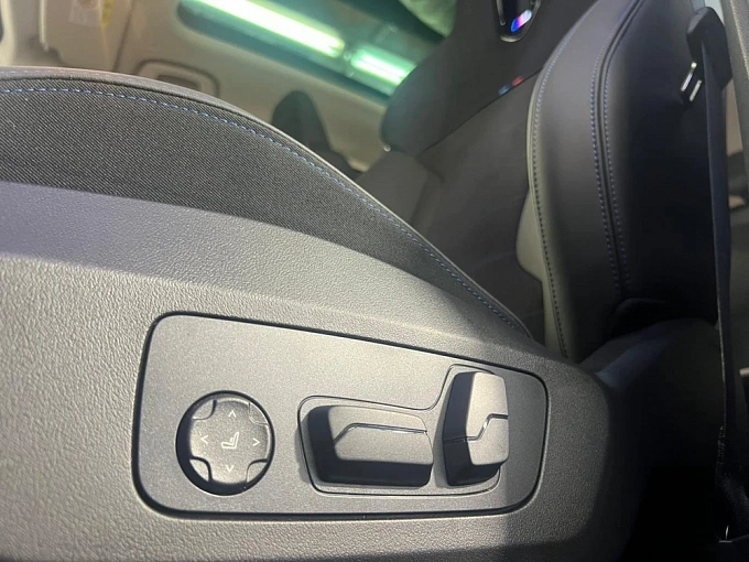 BMW X1 Синий Non metallic фото 23