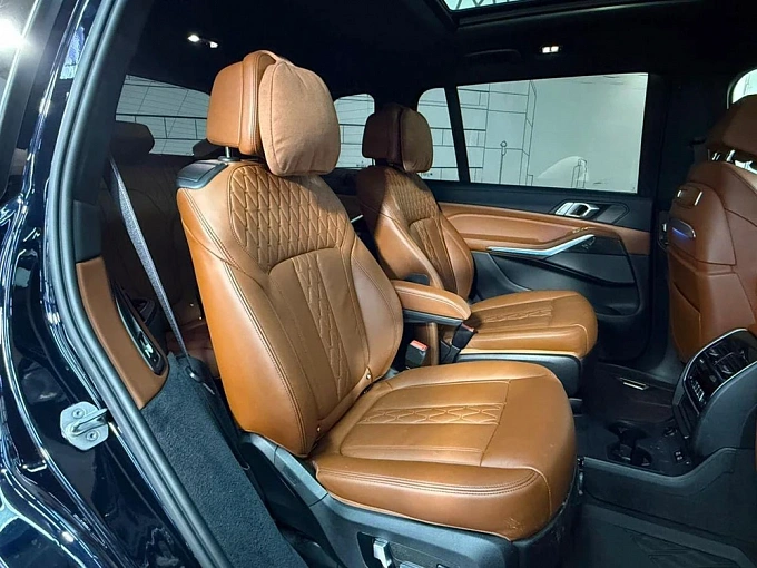 BMW X7 2022 4.4 AT 4WD (530 л.с.) фото 17