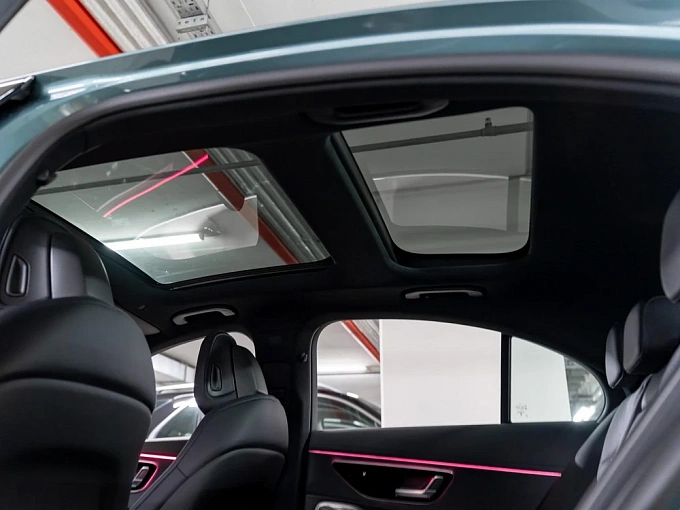 Mercedes-Benz E-Класс Зеленый Non metallic фото 21