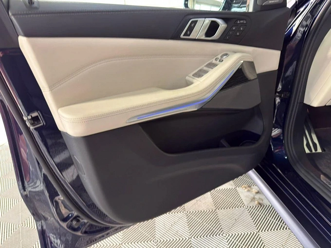 BMW X7 2022 3.0d AT 4WD (340 л.с.) фото 22