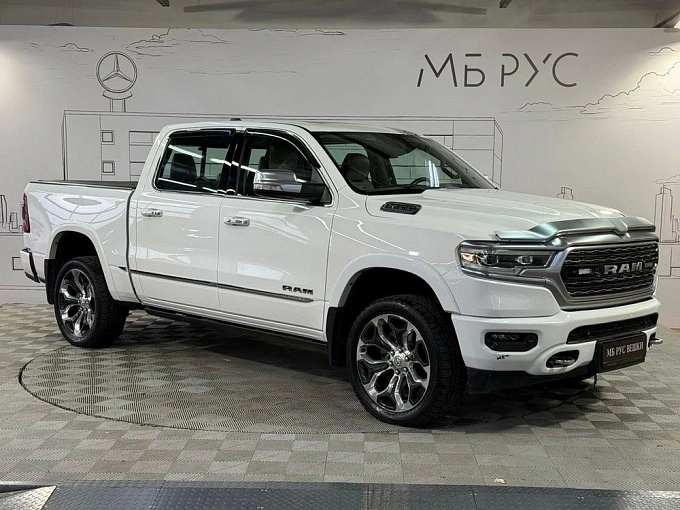 RAM 1500 2022 5.7 AT 4WD (395 л.с.) фото 2