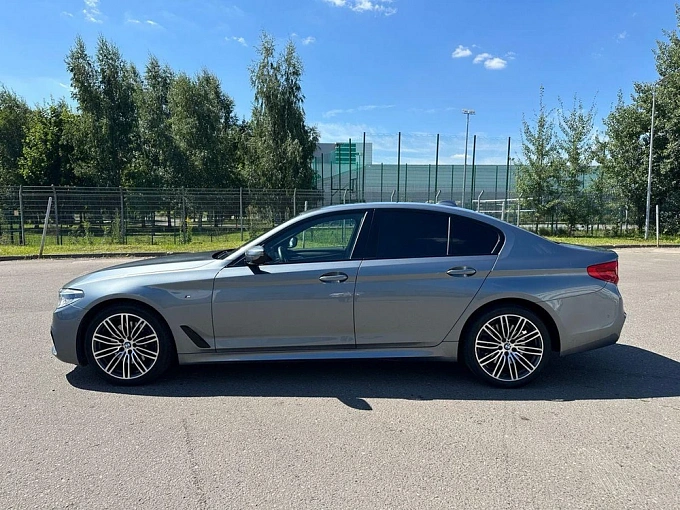 BMW 5 серии 2019 530 3.0d AT 4WD (249 л.с.) фото 30