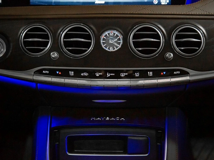 Mercedes-Benz Maybach S-Класс 2019 560 4.0 AT 4Matic (469 л.с.) фото 25