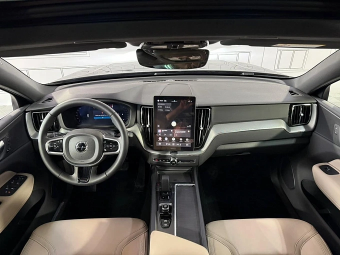 Volvo XC60 Черный Non metallic фото 9